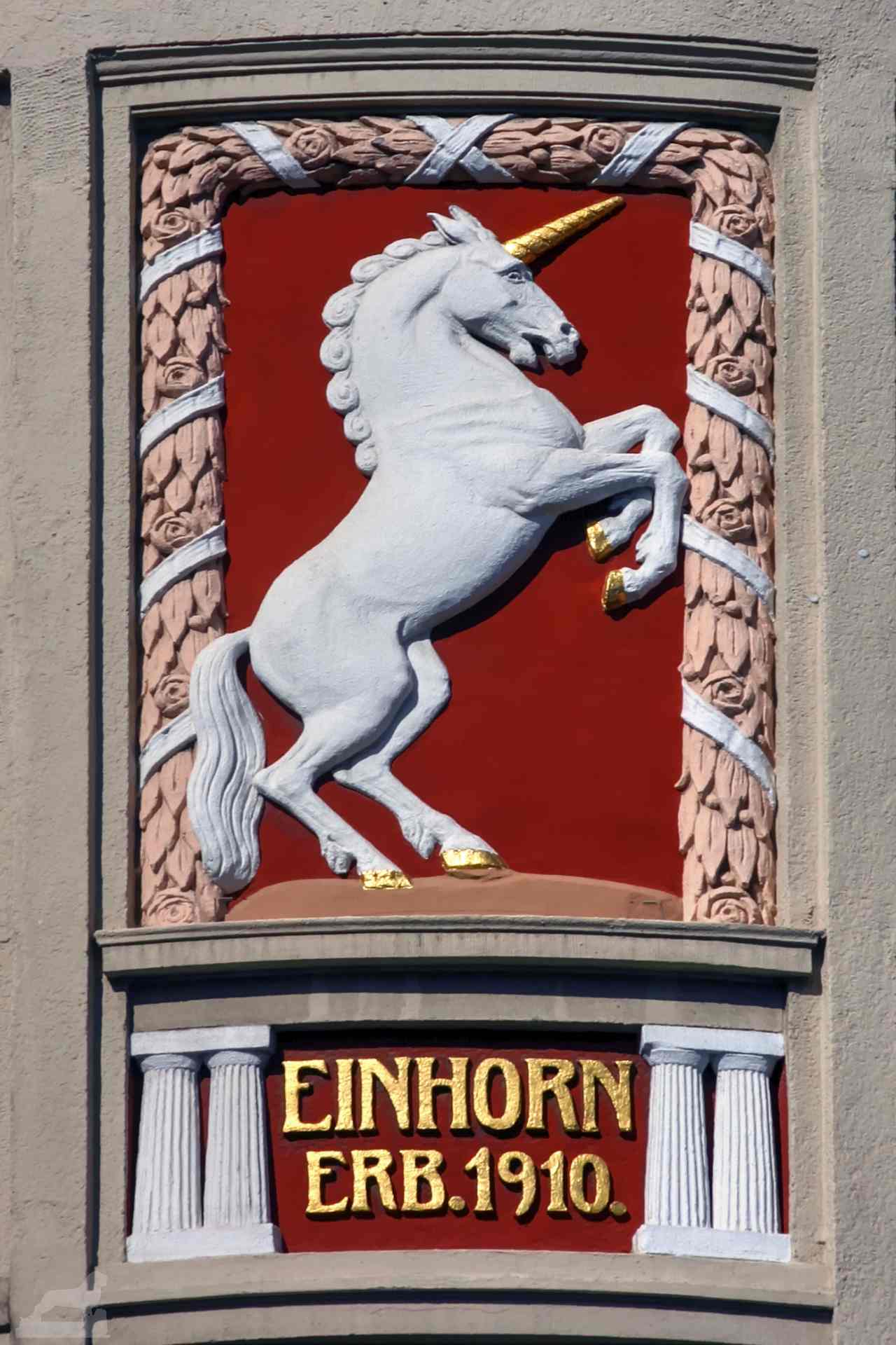 Wappen des Einhorn-Haus am Waisenhausdamm