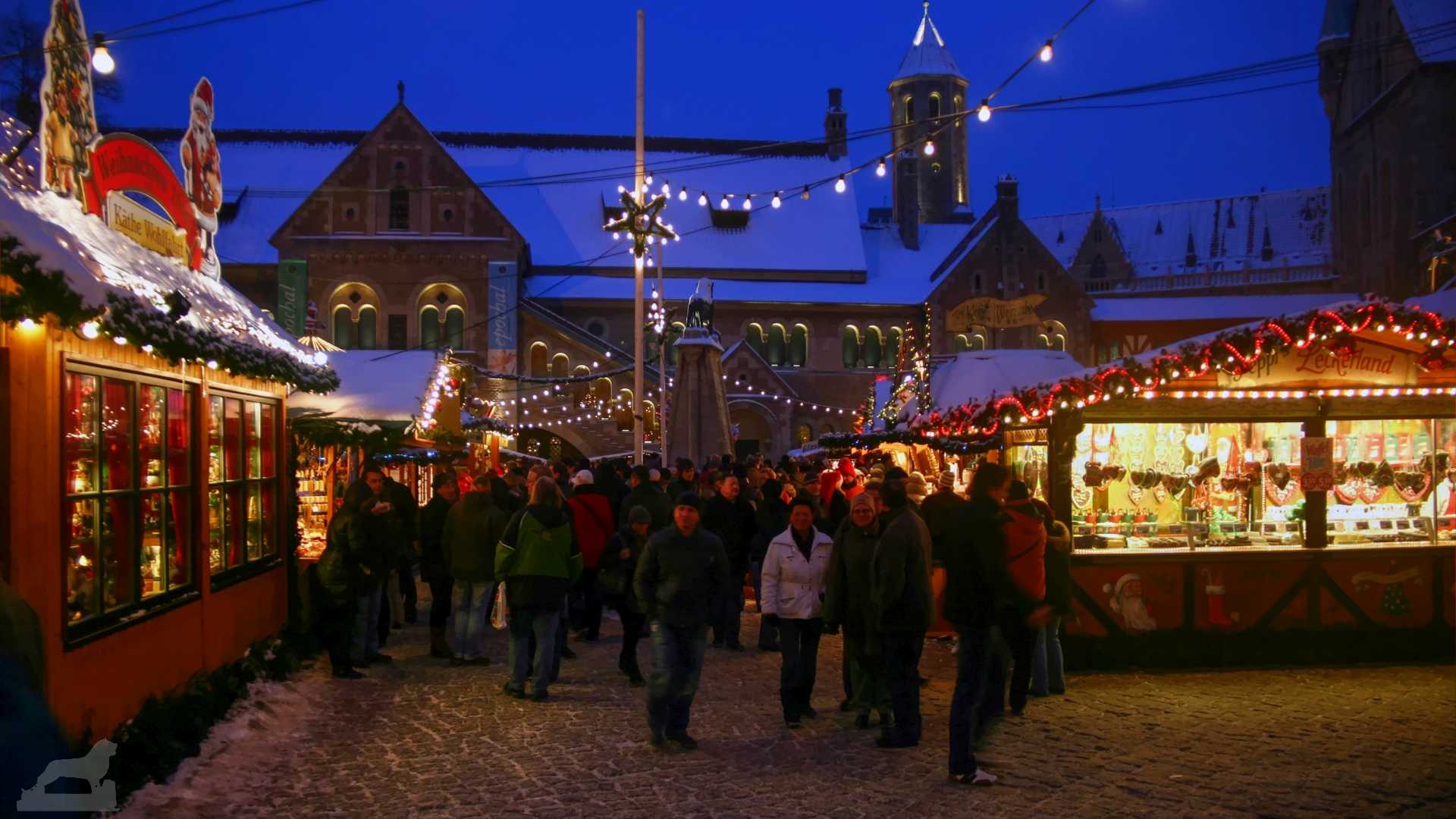 Weihnachtsmarkt auf dem Burgplatz