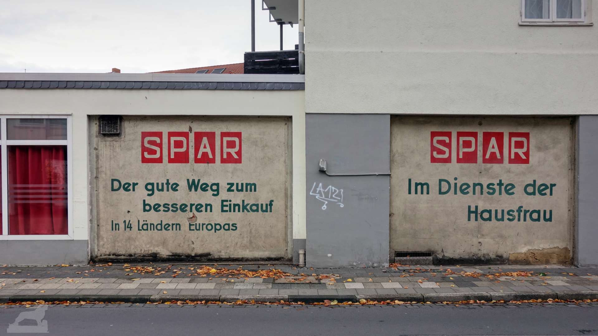 Spar-Reklame in der Breiten Straße