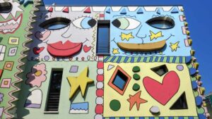 Das vom James Rizzi entworfene Rizzi-Haus