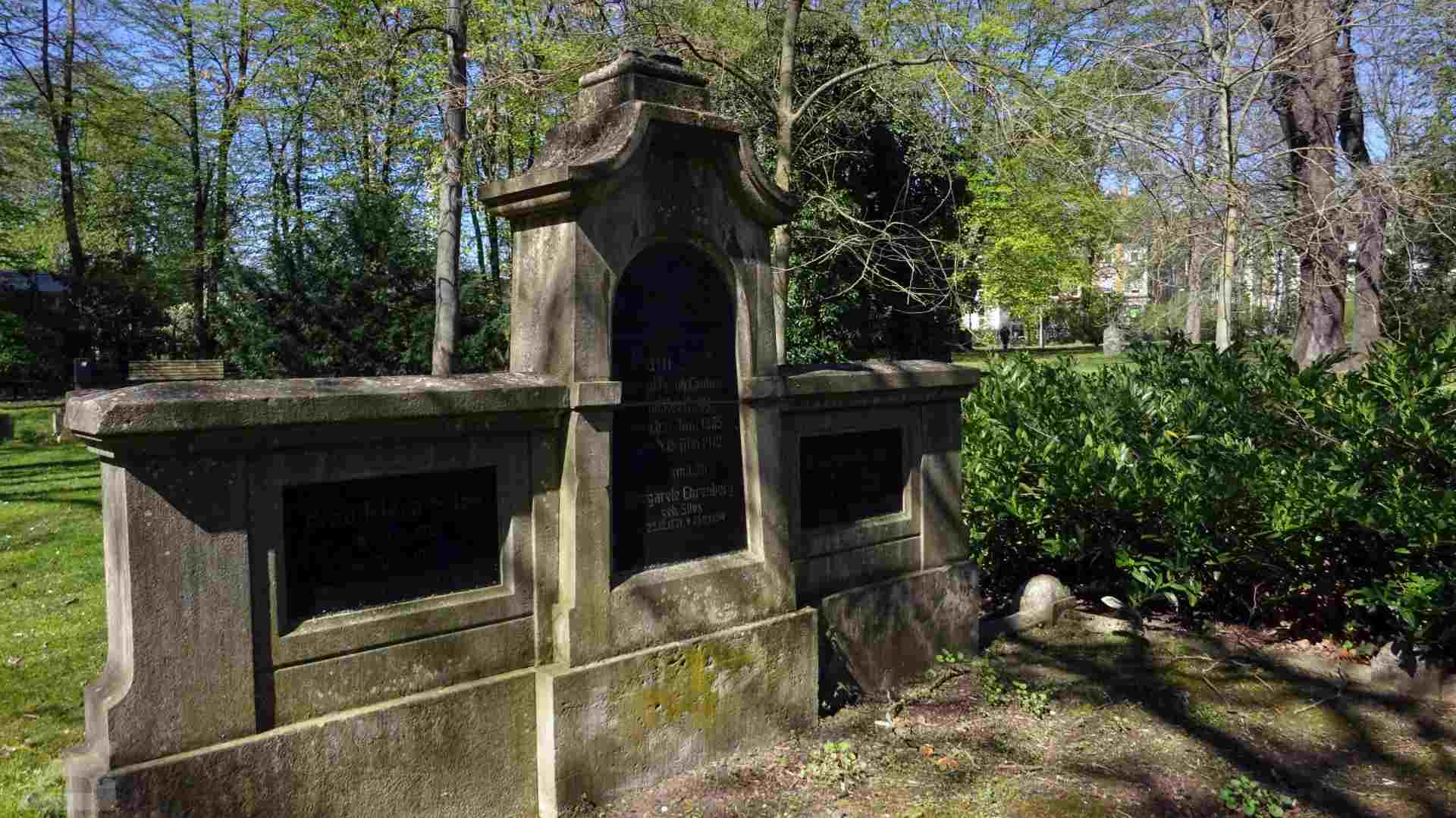 Katharinen- und Garnisonsfriedhof