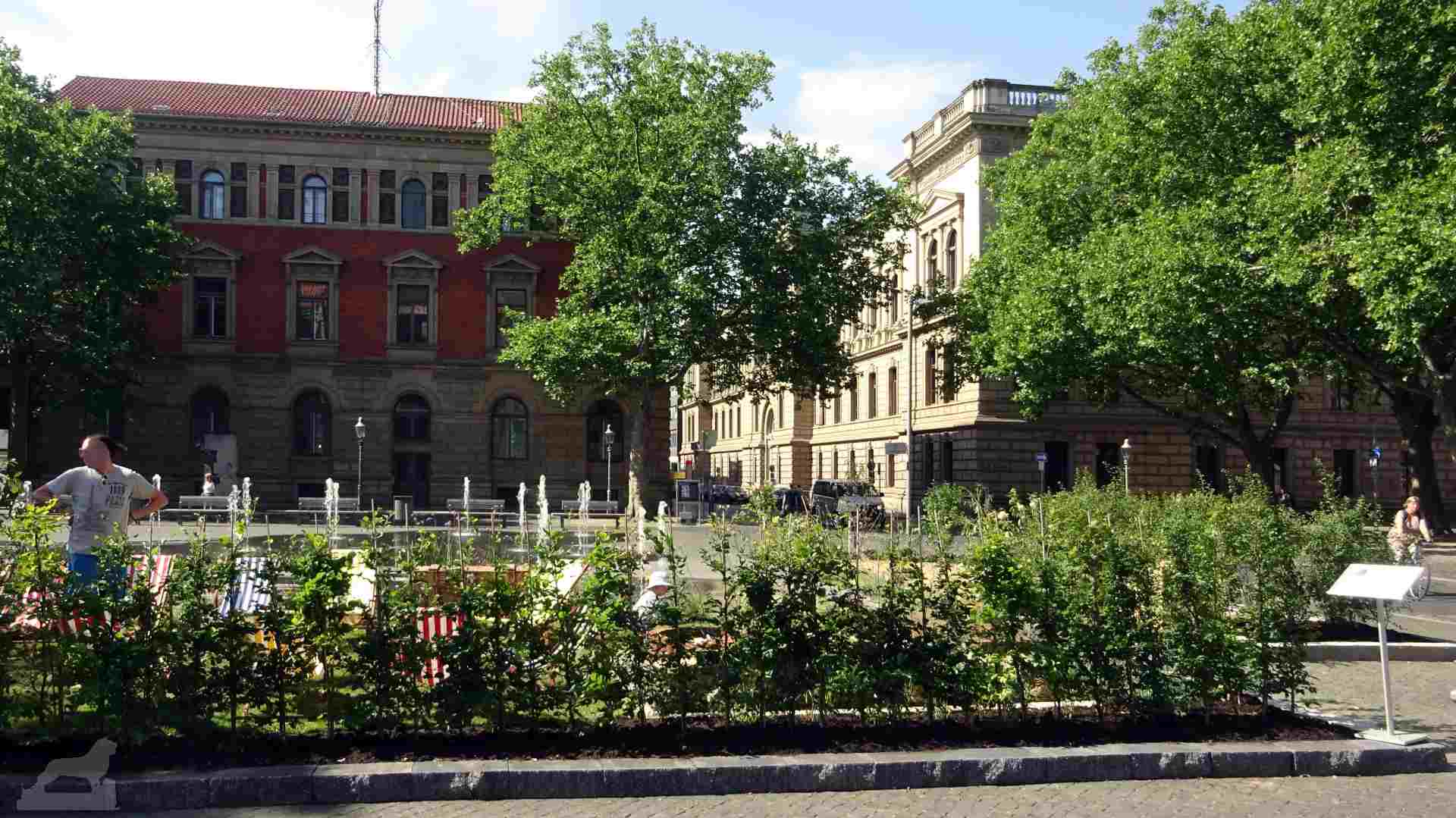 Popup-Garten am Platz der Deutschen Einheit