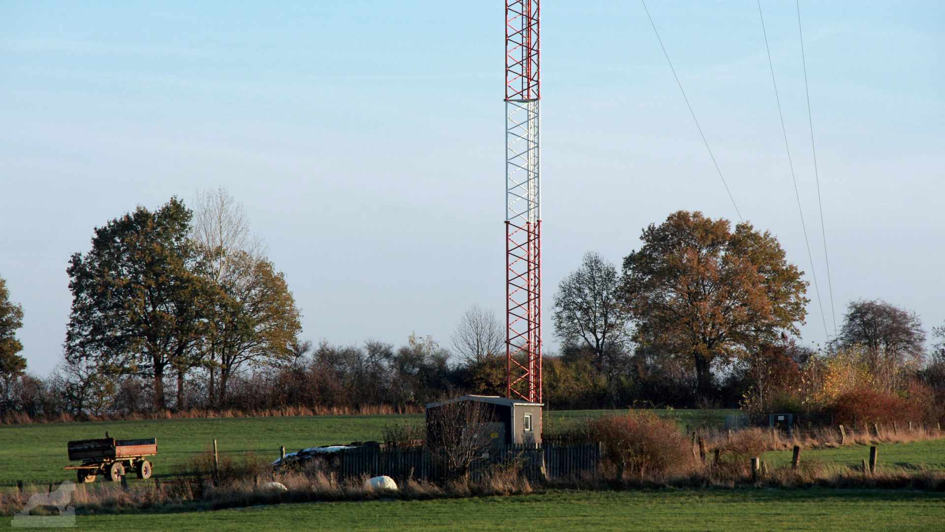 Fußpunkt der Gittermast -Antenne des ehemaligen Mittelwellensenders Braunschweig