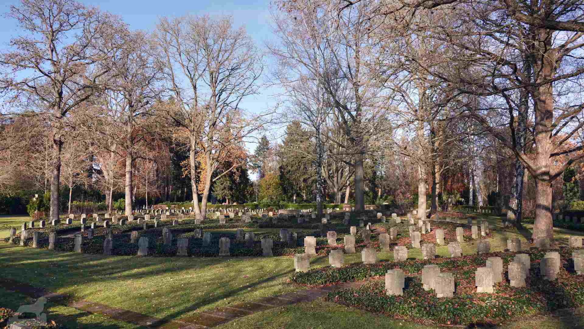 Hauptfriedhof - Kriegsgefallenengräber