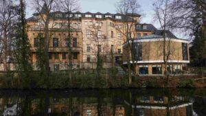 ehemaliges Krankenhaus St. Vinzenz (heute Seniorenwohnheim)