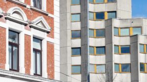 Altbau in der Wendenmaschstraße und Studentenwohnheim "Affenfelsen"