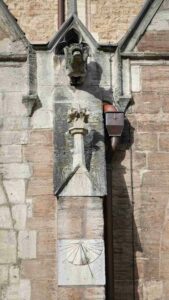 Sonnenuhr am Dom St. Blasii