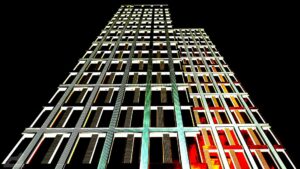 BraWo Tower 2 bei Nacht