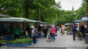 Wochenmarkt in der Herzogin-Elisabeth-Straße