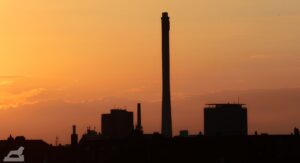 Studentenwohnheim Affenfelsen, Heizkraftwerk und TU-Hochhaus im Abendlicht