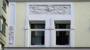 Jugendstil-Fassade in der Karl-Marx-Allee