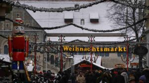Eingang Vor der Burg zum Weihnachtsmarkt