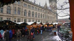 Weihnachtsmarktbuden an den Münzstraße