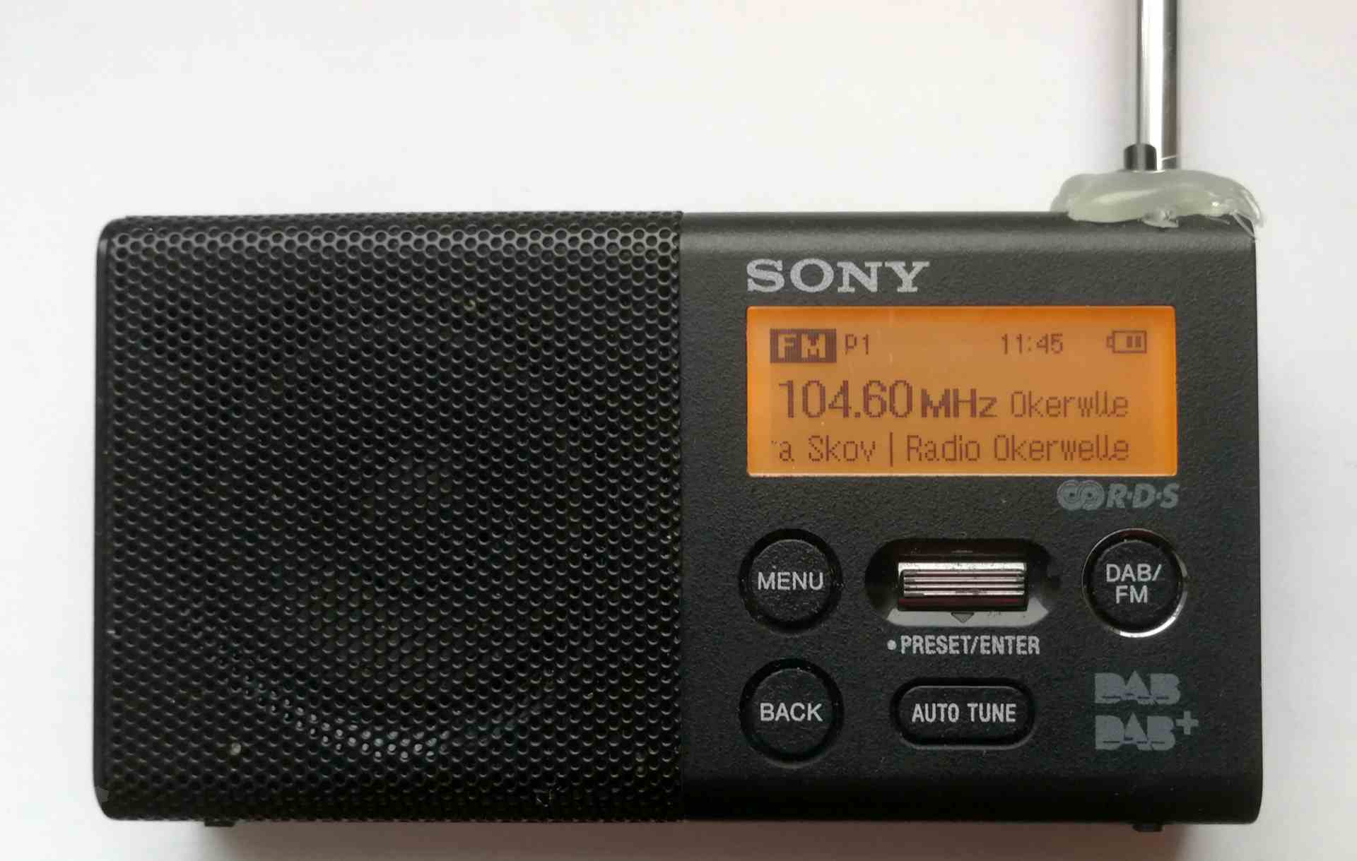 Repair on/off switch on Sony DAB receiver XDR-P1DBP