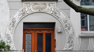 Jugendstil-Fassade in der Pestalozzistraße