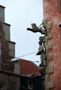 Figur am Stechinelli Haus am Altstadtmarkt