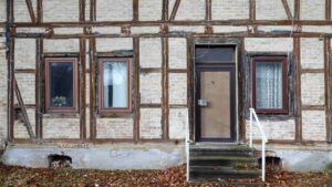 Fachwerk-Ruine an der Leipziger Straße