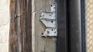 Fachwerk-Ruine an der Leipziger Straße - wann hat hier wohl jemand das letzte mal geklingelt