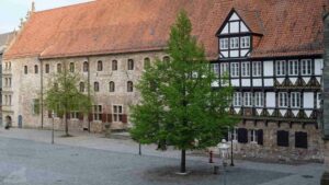 Gewandhaus und Rüninger Zollhaus