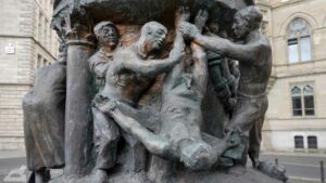 Christussäule - 2000 Jahre Christentum