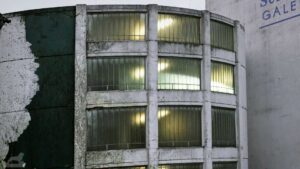 Wolfsburg ♦ Parkausspindel in der Schillerstraße