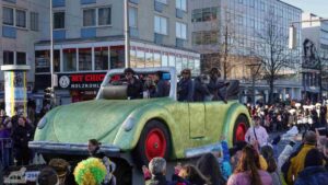 Karnevalsumzug "Schoduvel" 2025 - VW-Beetle Cabriolet
