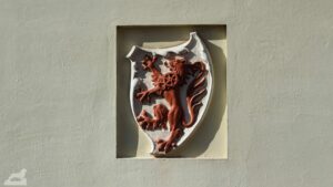 Wappen in der Wiesenstraße