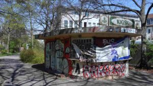 Wolfsburg ♦ Kiosk am Hallenbad