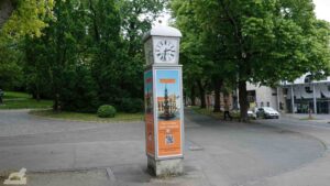 Inzwischen Seltenheitswert: Öffentliche Uhr - hier am Museumspark
