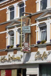 Schöningen ♦ Cafe-Queisser in der Bismarckstraße