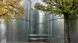 Tanks von VW an der Gunterstraße