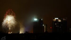 Feuerwerk anläßlich des 10jährigen Jubiläums des BraWo-Parks