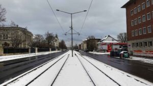 Zugeschneite Straßenbahngleise in der Wolfenbütteler Straße