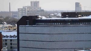 Blick vom Rathausturm auf das ehemalige Galeria-Kaufhaus