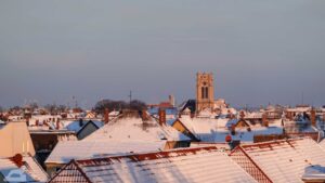 morgentlicher Blick auf das St. Pauli mit St. Magnus (links) im Hintergrund