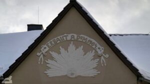 Hausfassade an der Ebertallee