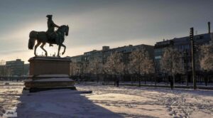 Reiterstandbild von Karl-Wilhelm-Ferdinand im Abendlicht