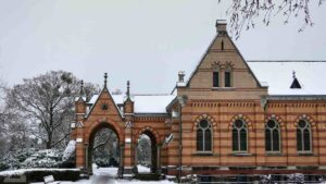 Feierhalle auf dem Hauptfriedhof