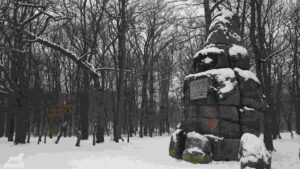 Prinz-Albrecht-Denkmal im Winter