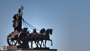 Brunonia auf der Quadriga