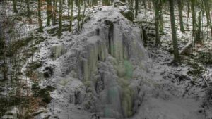 Bad Harzburg ♦ gefrorener Radau-Wasserfall