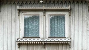 Fenster an der Kastanienallee