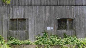 Lager einer Holzhandlung am Ringgleis
