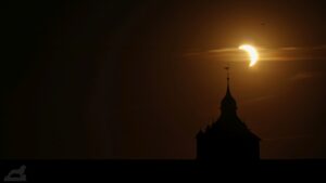 Wasserturm am Giersberg bei partieller Sonnenfinsternis am 12.08.2026