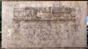 Denkmal aus dem Jahr 1938 zum 100 jährigen Bestehen