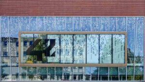 Fassade am "42 Wolfsburg" (Markthalle)