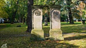 Grabsteine auf dem Martinifriedhof
