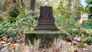 Grabstein auf dem Petrifriedhof