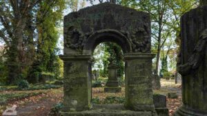Grabstein auf dem Petrifriedhof